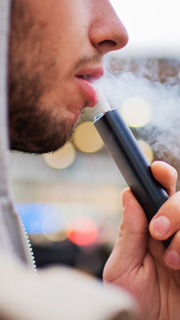 Ny studie visar att e-cigaretter ger skador efter ngra bloss  forskaren:  r inte s ofarliga