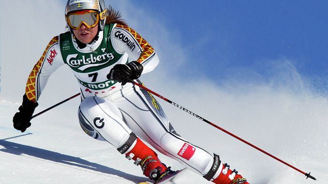 Anja Pärson kör för medalj i storslalom i alpina VM 2003.