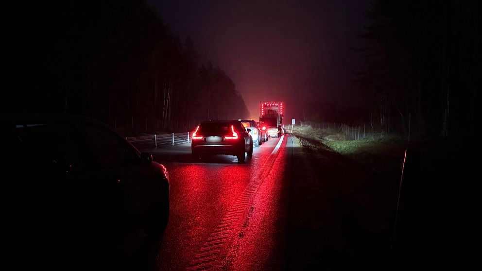 Bilkö österut på E16 efter allvarlig trafikolycka.