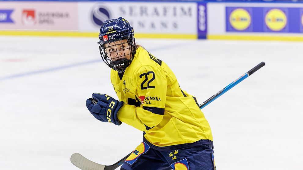 Hanna Thuvik gjorde Sveriges ända mål i 3-1-förlusten mot Finland i Euro Hockey Tour.