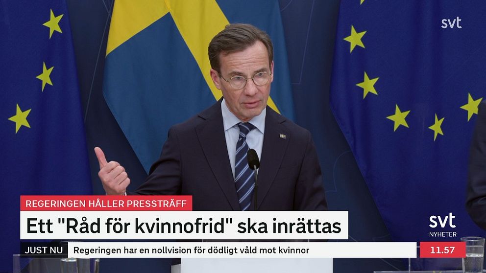 Ulf Kristersson presenterar regeringens nya råd för kvinnofrid vid en pressträff.