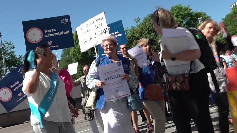 Vårdpersonal i Stockholm går ut i strejk vid Karolinska i Solna