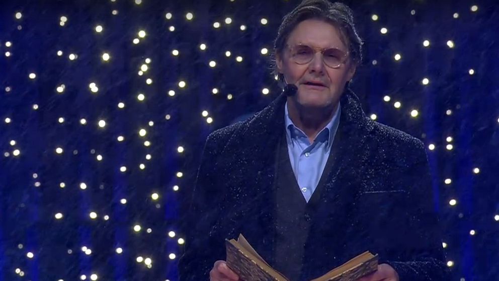 Johan Rabaeus läste ”Nyårsklockan”