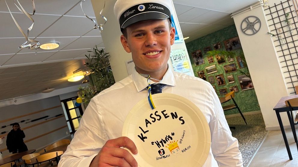 Studenten Samuel: ”Ser fram emot framtiden” | SVT Nyheter