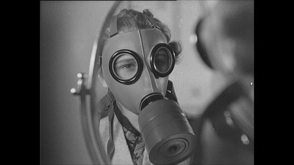 Film från 1938 om gasmasker.