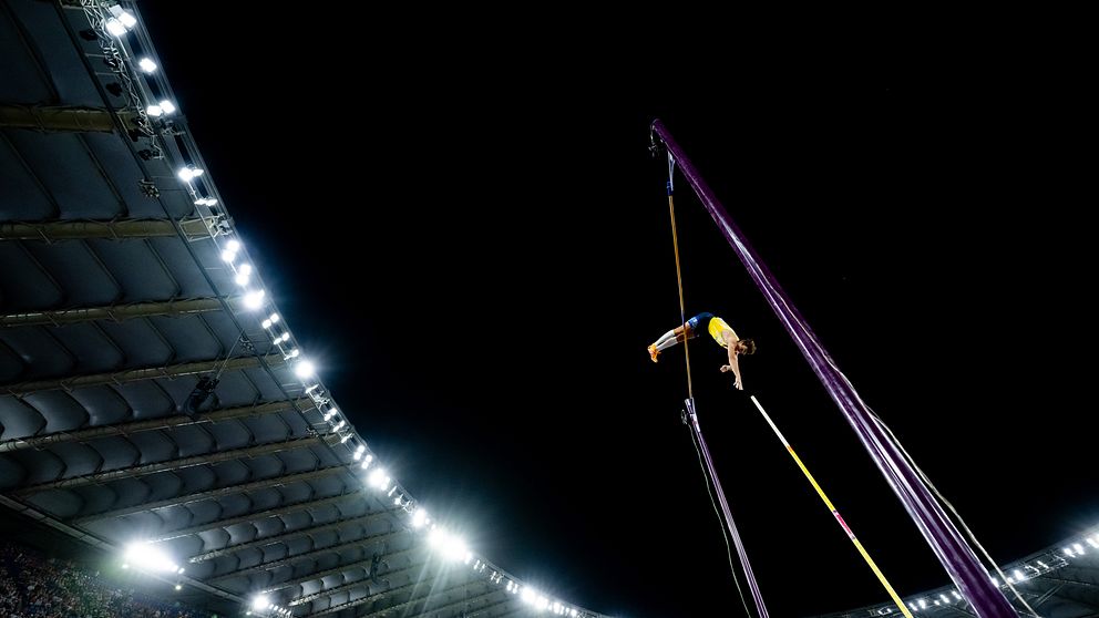 Armand Duplantis gjorde tre bra försök på 6,25, men orkade inte riktigt