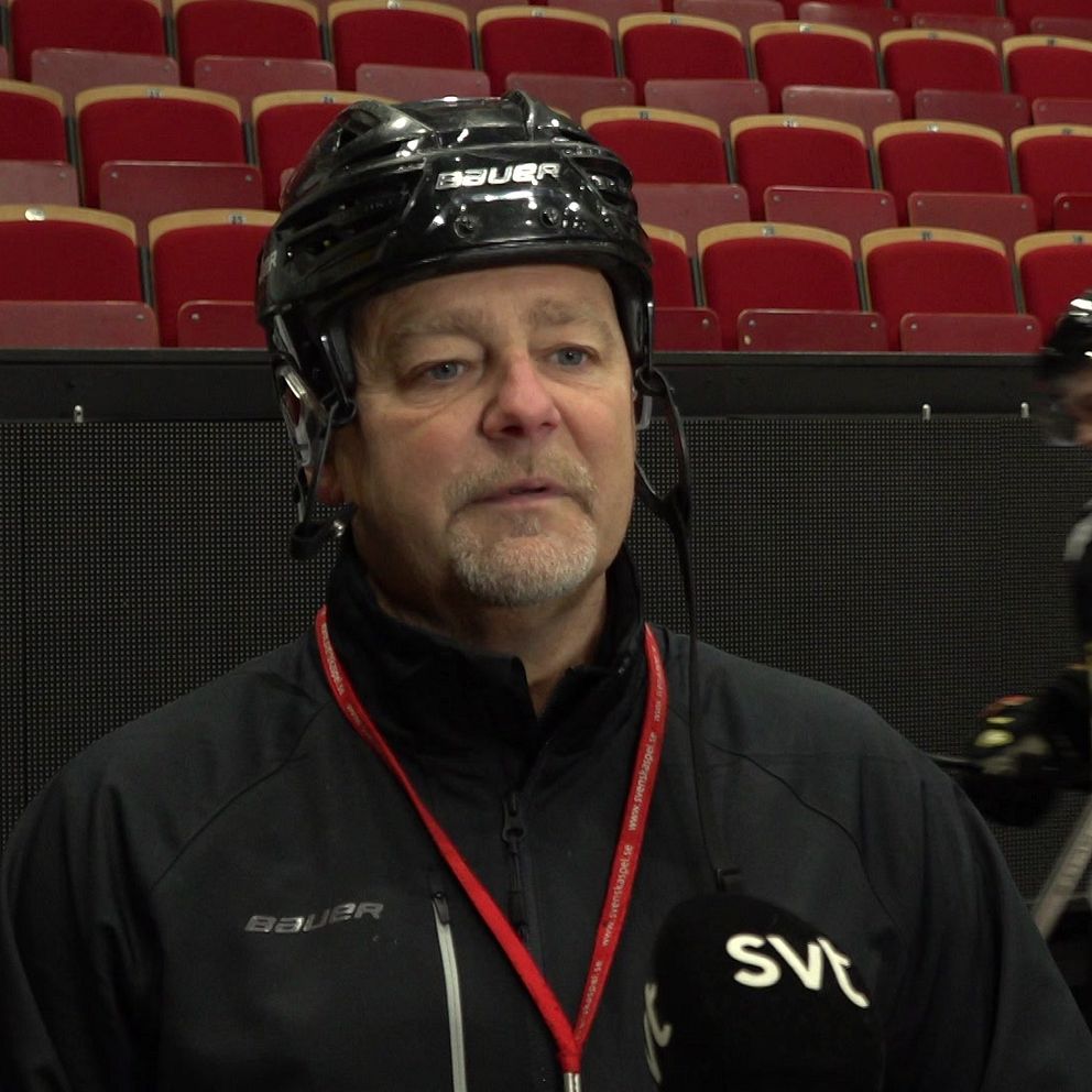 Brynäs IF:s nye huvudtränare Niklas Gällstedt intervjuas
