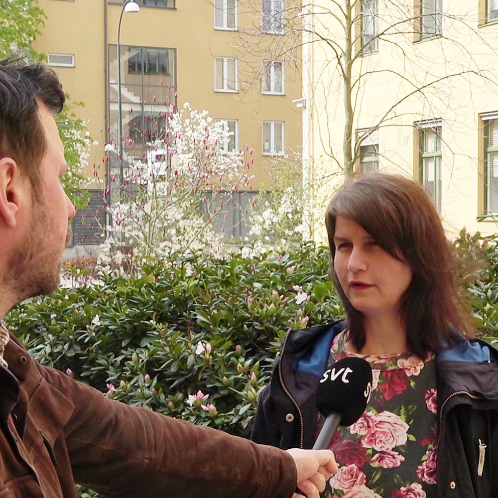 SVT:S reporter intervjuar Maria Chergui (V) ledamot trygghetsberedningen.
