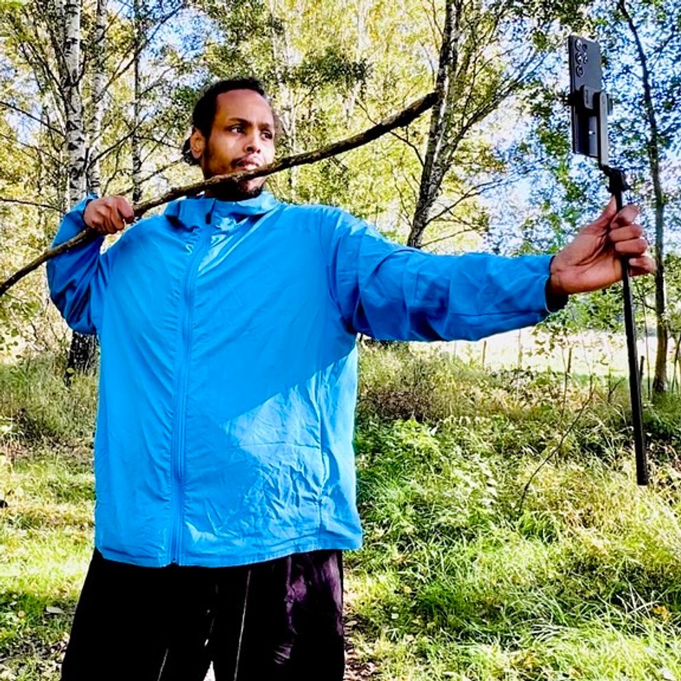 Ahmed som är känd som Sabun groda på tiktok pratar med sina följare