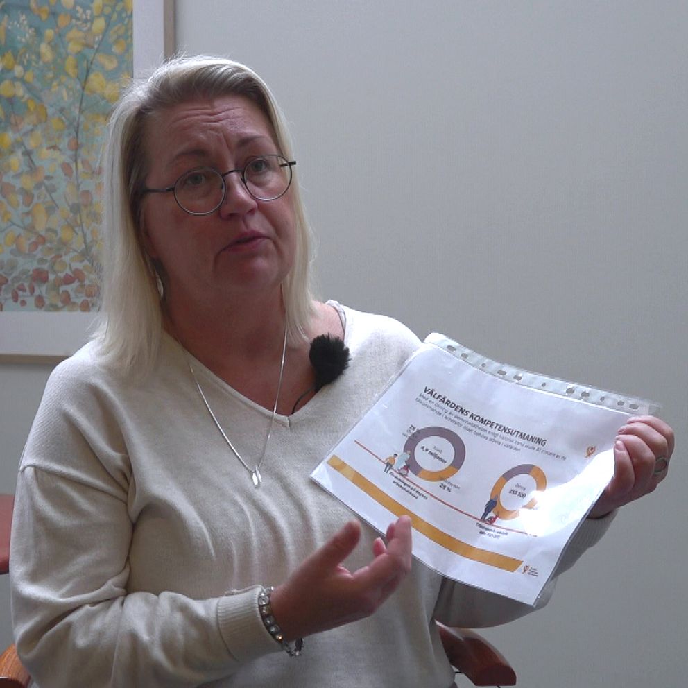 Nina Lind intervjuas av SVT om Luleå kommuns långsiktiga arbete inom välfärdssektorn.