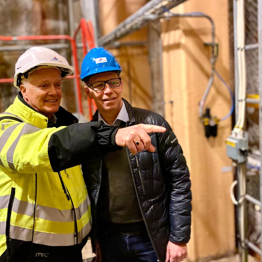 Mälarenergis vice vd Jan Andhagen till vänster i bild. Till höger Thomas Johansson, vd Mine Storage.