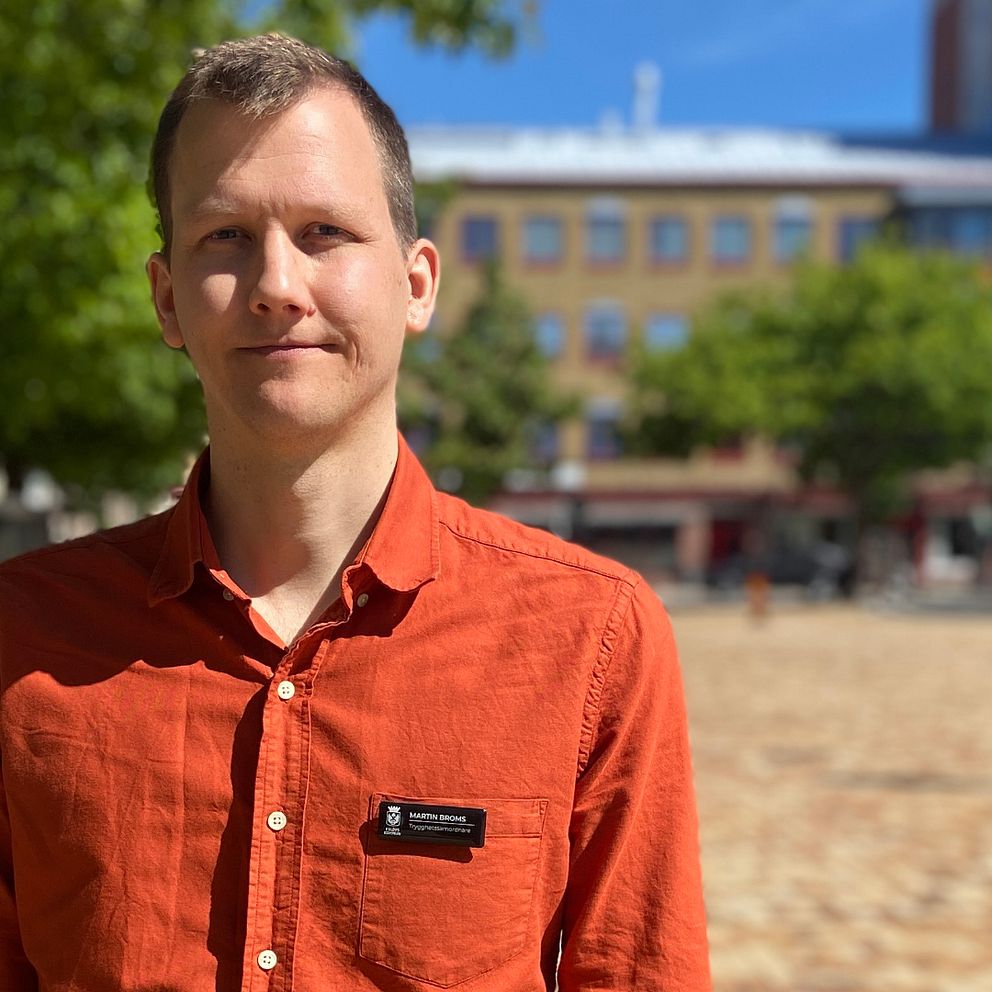 Eslöv kommuns trygghetssamordnare Martin Broms på Stora torg i Eslöv.
