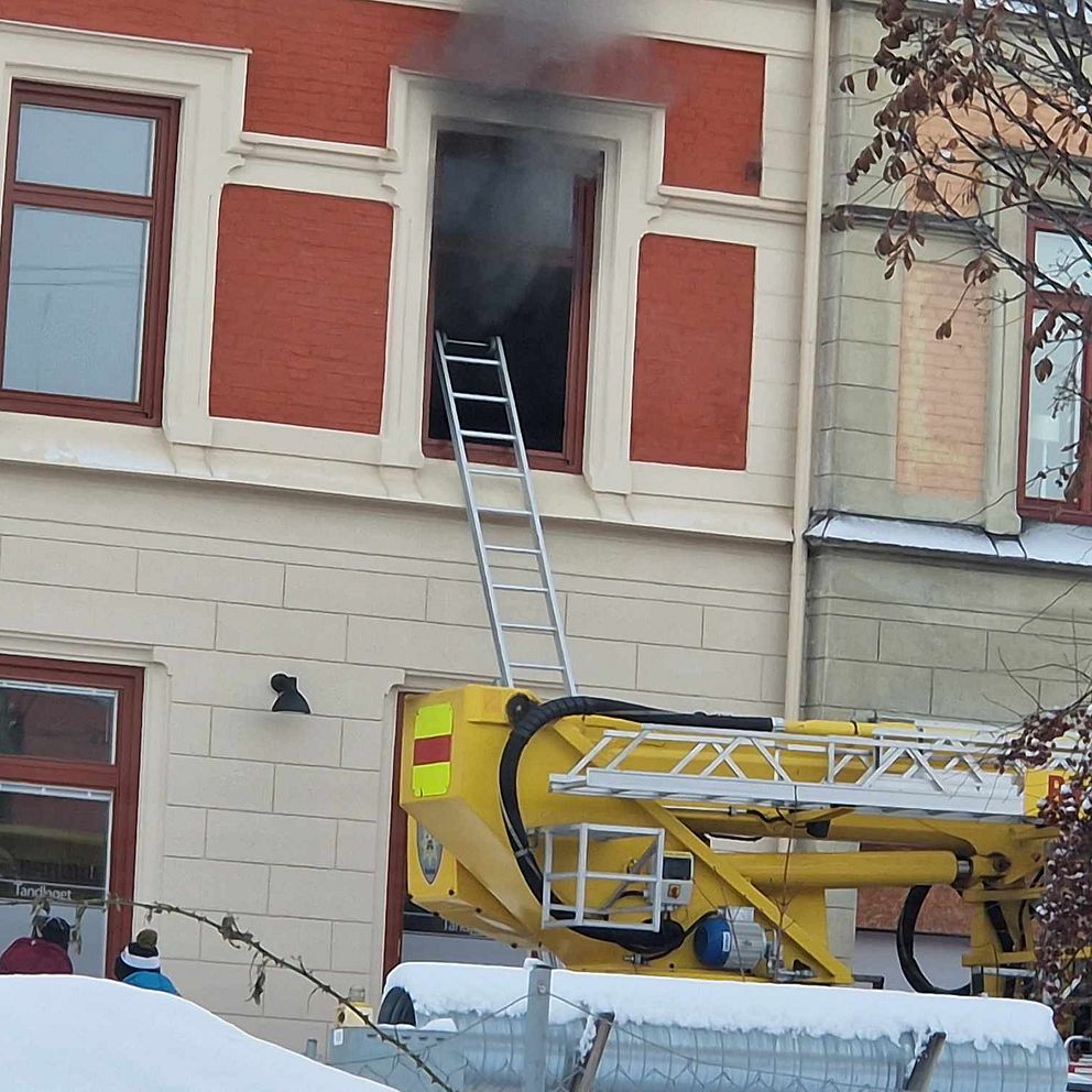Det blev stor rökutveckling vid lägenhetsbranden