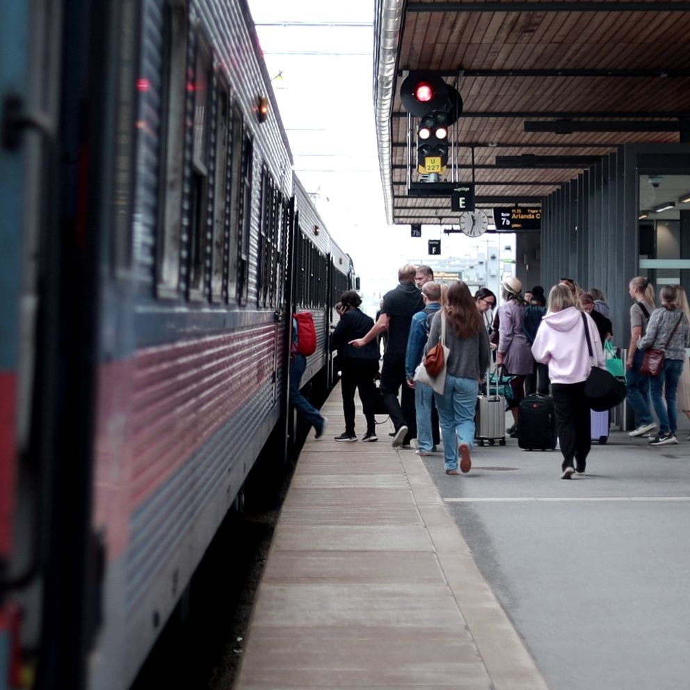 Personer som åker SJ-tåg