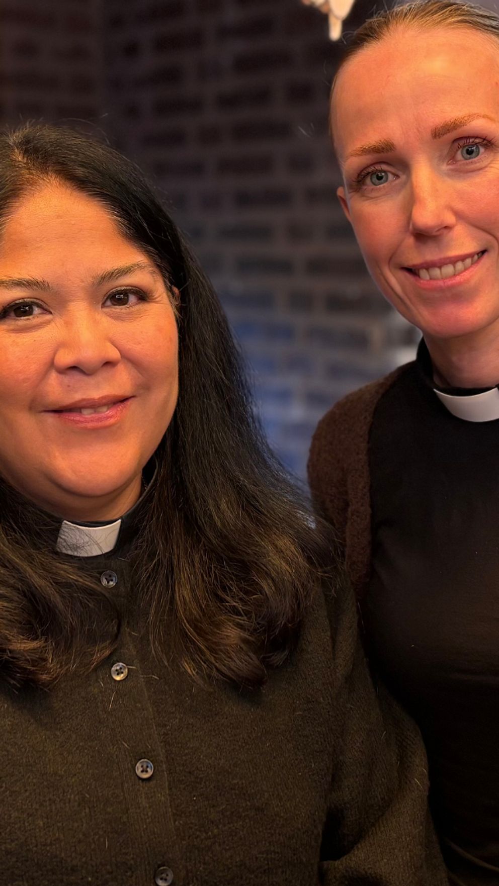 Prästerna Christin Bostedt och Erika Nestorsson inför minnesstund för sörjande föräldrar