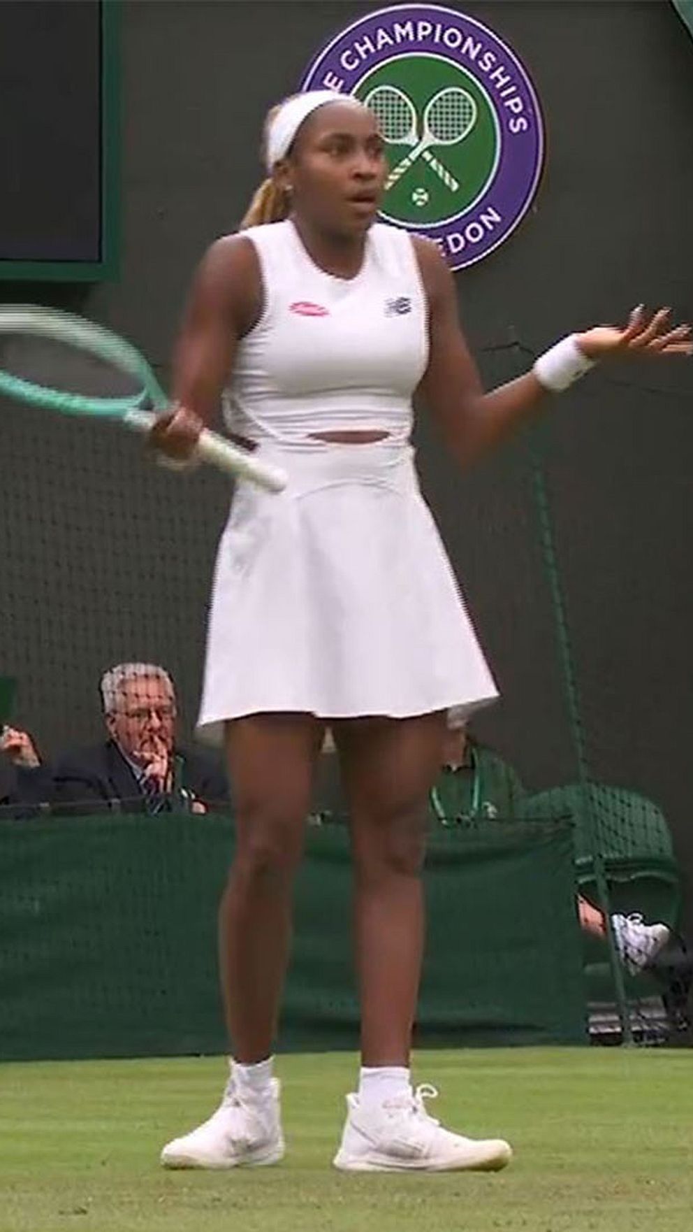 Coco Gauff med märklig boll i Wimbledon.