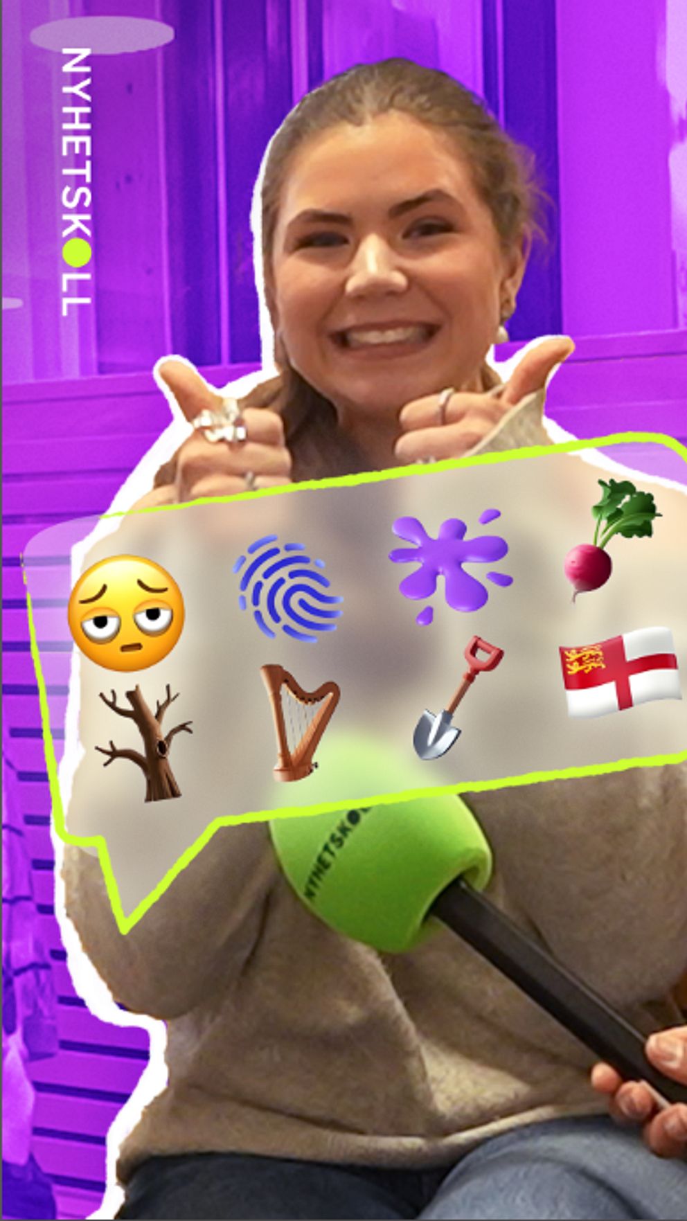 En ung kvinna framför lila vägg med pratbubbla framför som innehåller Apples åtta nya emojis. SVT:s Nyhetskoll har varit ute på Åva gymnasium i Täby. Där intervjuades ett gäng elever som fick reagera på de nya emojisarna och svara på frågan: Vilka emojis tycker du saknas?