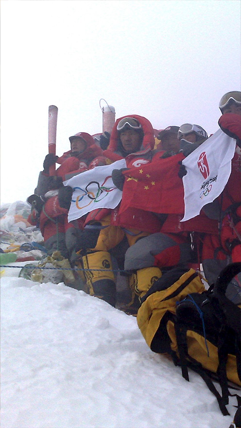 OS-facklan på Mount Everest.