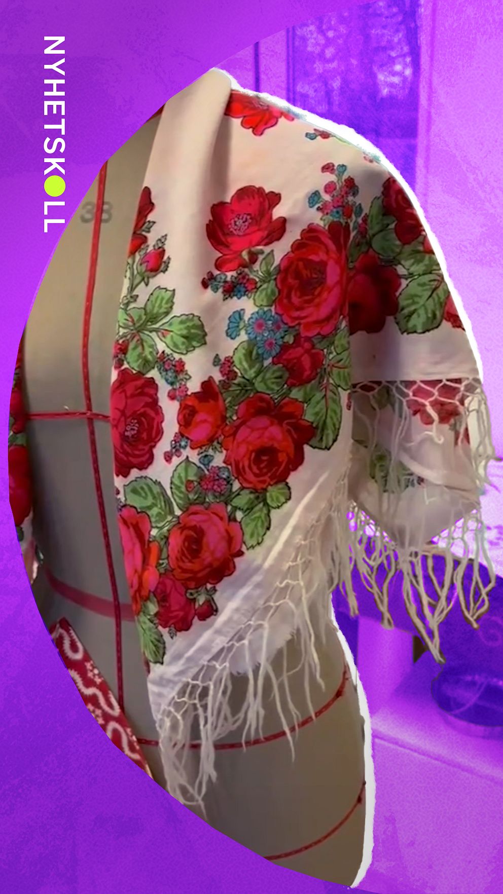 En skandinavisk scarf, och alltså inte det som kallas det på Tiktok.
