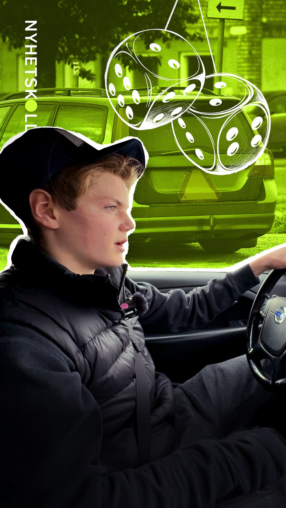 Ung man kör A-traktor med tärningar hängande från backspegeln.