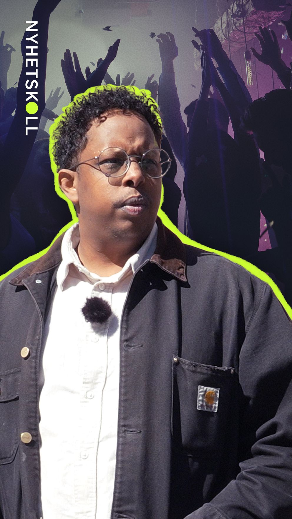 På bilden: Journalisten Ahmed Abdigadir framför ett dansgolv på en nattklubb.