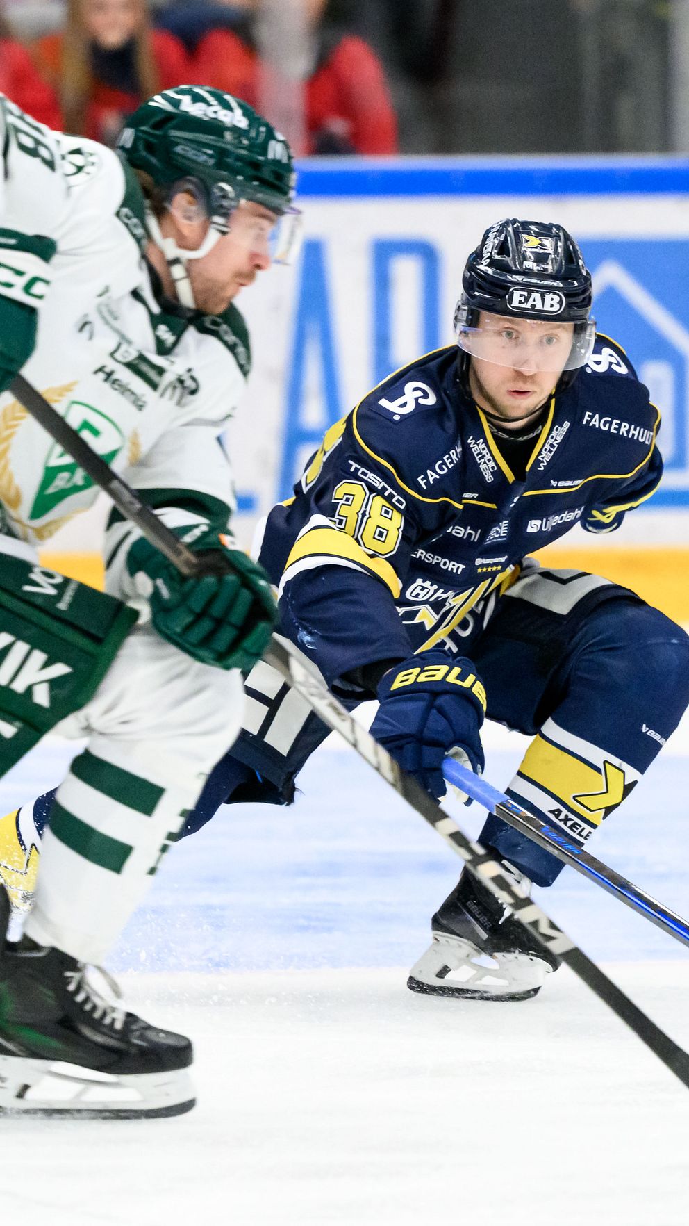 Se höjdpunkter från matchen mellan HV71 och Färjestad.