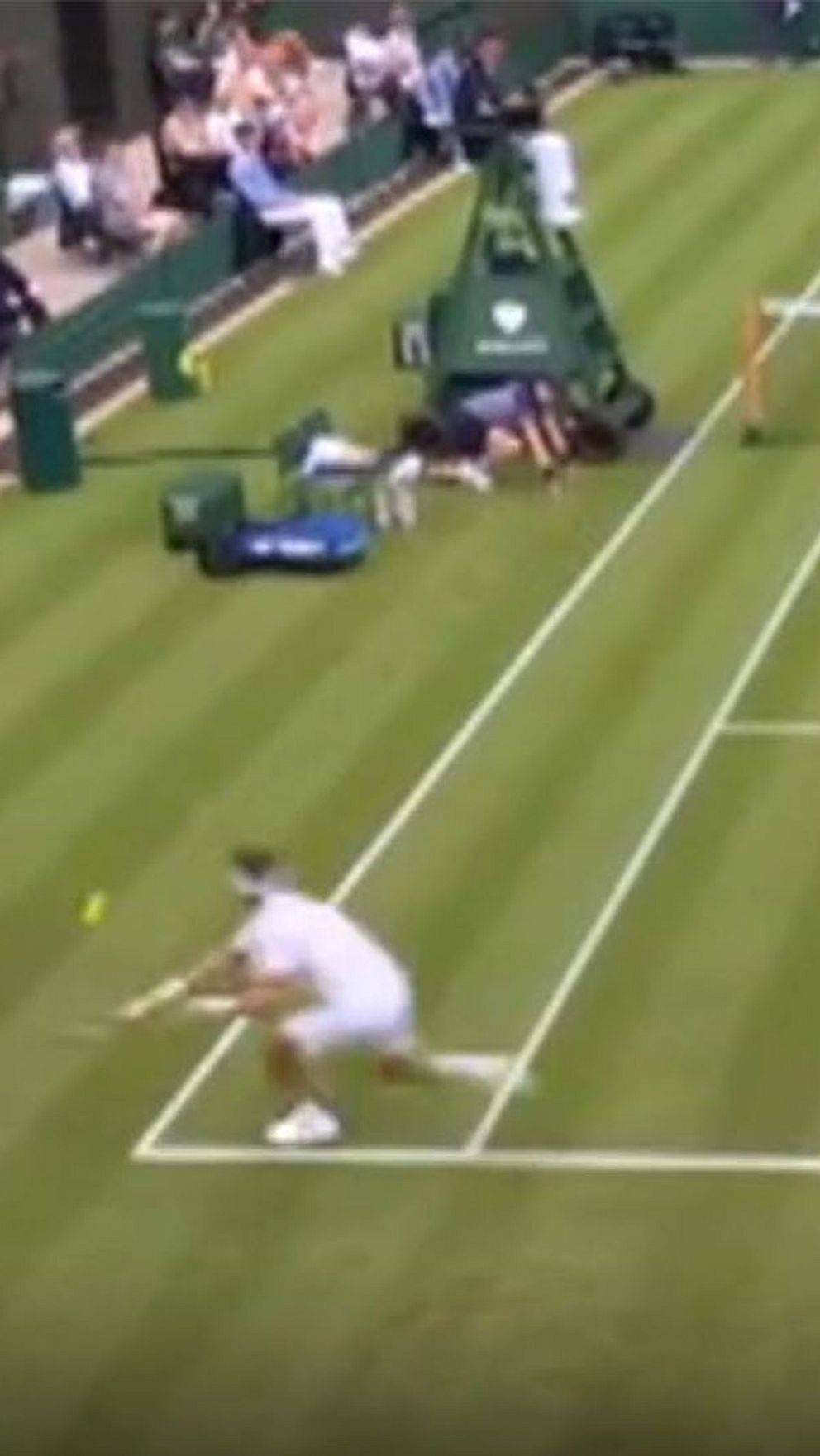 Casper Ruud med konstslag i Wimbledon.