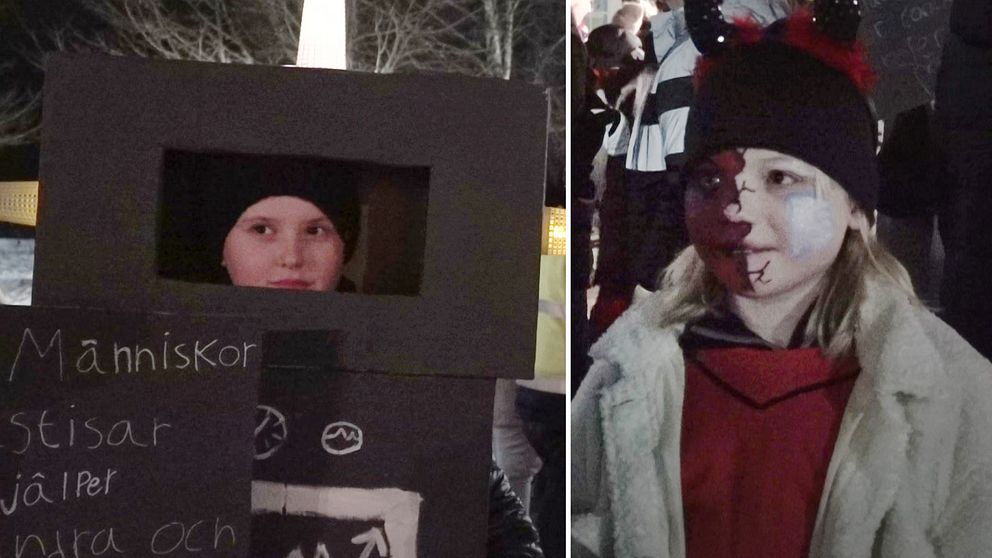 En delad bild som visar två scenarier från en festlig sammankomst. Den vänstra sektionen visar en person klädd i en svart lådliknande kostym med en skylt som beskriver att de hjälper andra. Den högra sektionen visar en person klädd i röd tröja och en svart hatt med öron, uppenbarligen del av ett festligt tema.