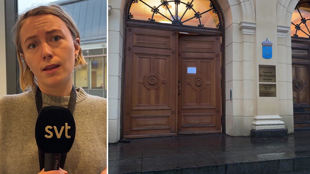 En delad bild med två sektioner. Den vänstra sektionen visar en person som håller i en mikrofon med SVT-logotypen, iklädd en grå tröja. Den högra sektionen visar en historisk byggnads huvudentré med stora, dekorativa trädoor, och en blå skylt ovanför dörrarna. Runt entrén syns ett regnigt landskap.