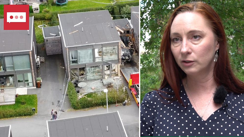 Förstört hus till vänster, kvinna i prickig klänning till höger.