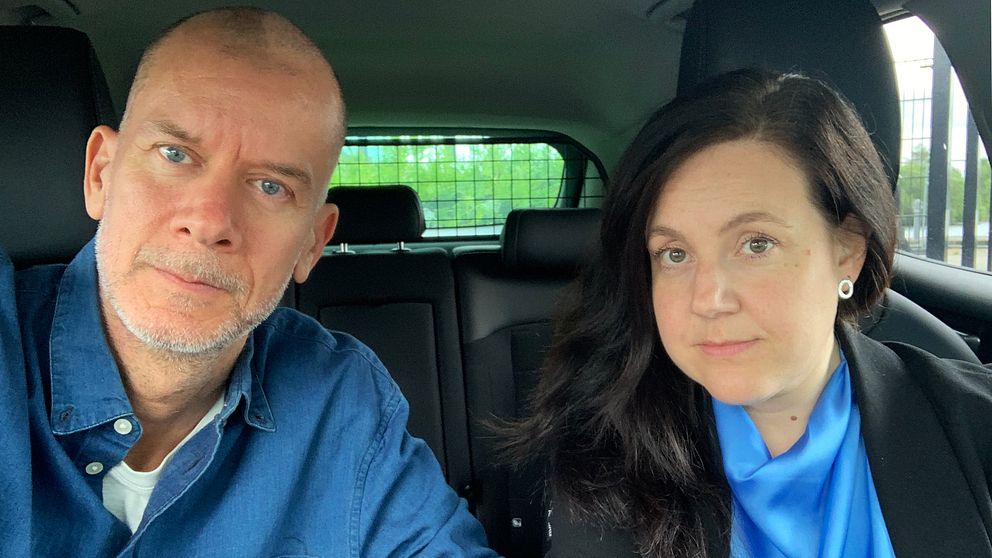 Reportrarna Magnus Dennert och Elin Schwartz, från SVT Nyheter Väst