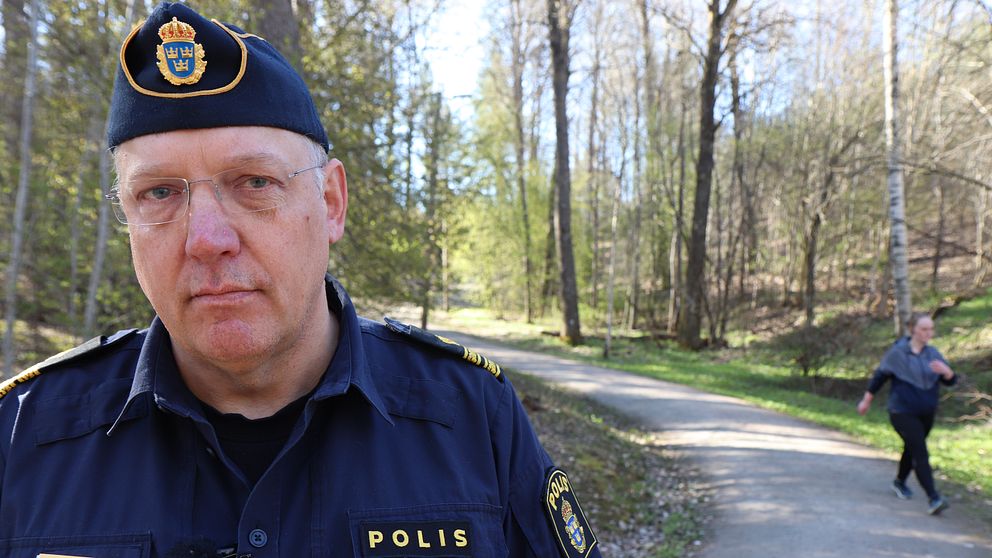 Jonas Eronen , polisinspektör, uttalar sig om en blottningsvåg i Uppsala