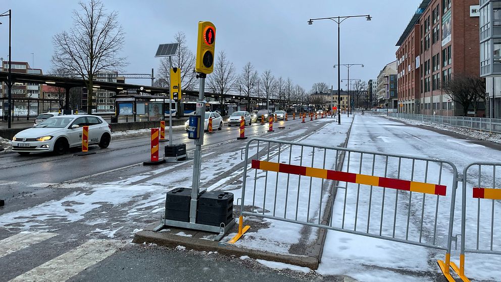 Avstängning på Östra Bangatan i Örebro.