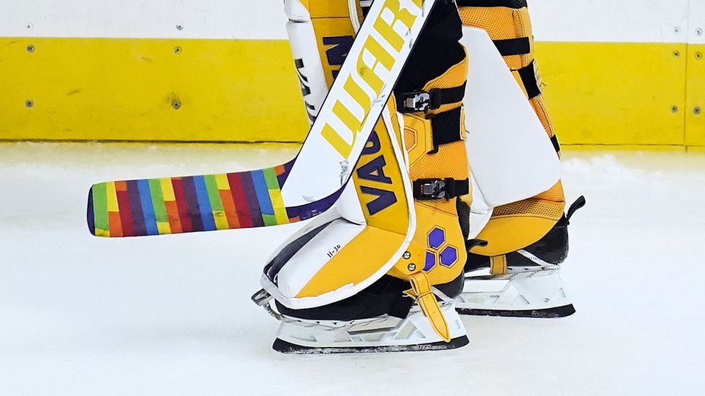 Det blir ingen regnbågsfärgad klubbtejp på NHL-isarna i vinter.