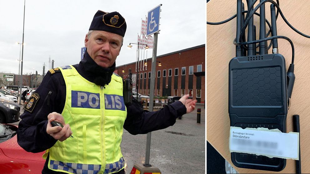 En polis står utomhus vid en parkeringsplats i Sollentuna, gestikulerande med ena handen. I bakgrunden syns en vägskylt för rullstolsanpassad parkering och en byggnad. Till höger visas en närbild av en spårsändare med kopplade kablar, märkt med en etikett.