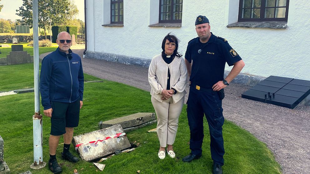 Bild på en saboterad gravsten.