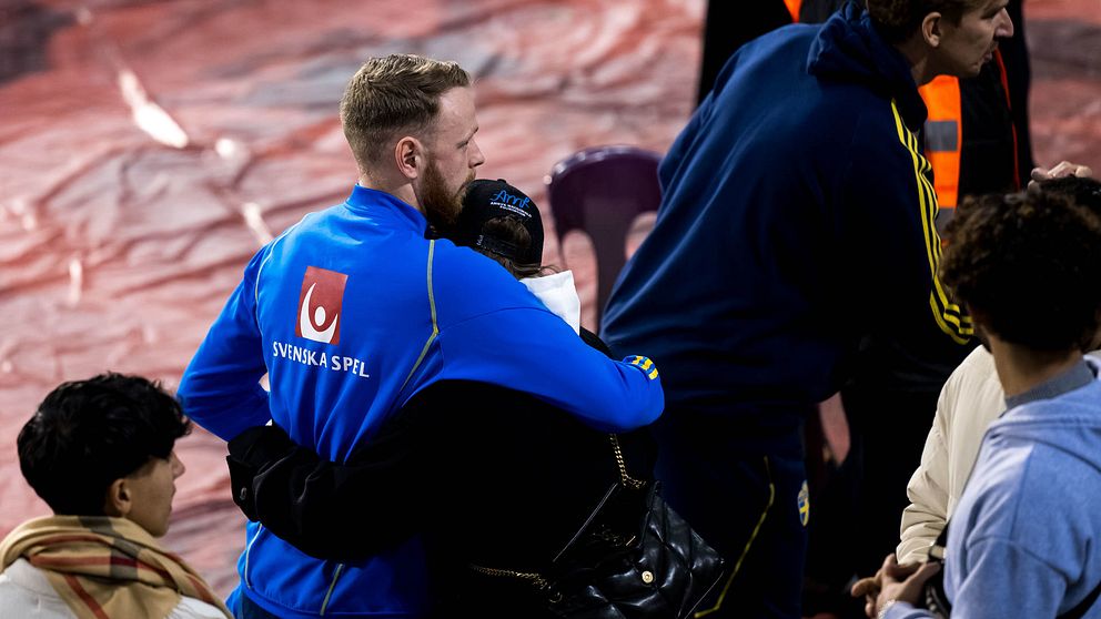 Goalkeeper Viktor Johansson of Sweden with family after the suspended UEFA Euro Qualifier football match between Belgium and Sweden on October 16, 2023 in Brussels.