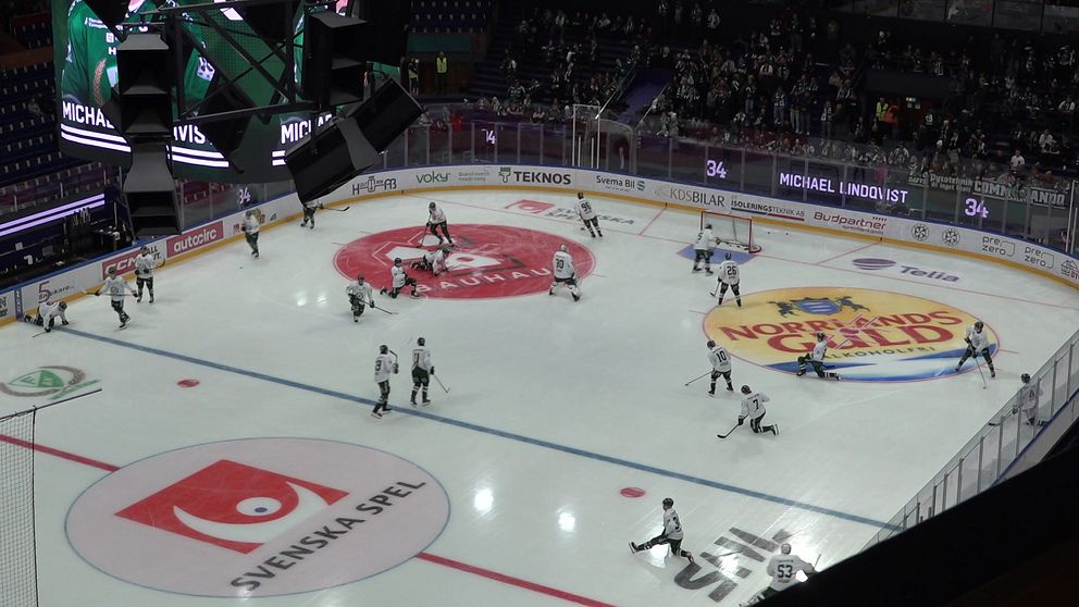 en översiktsbild inne i Löfbergs Arena