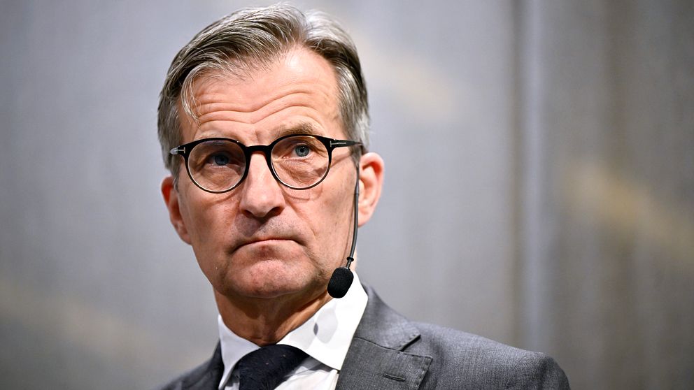 Riksbankschefen Erik Thedéen under presskonferensen när Riksbanken presenterar sitt räntebesked.