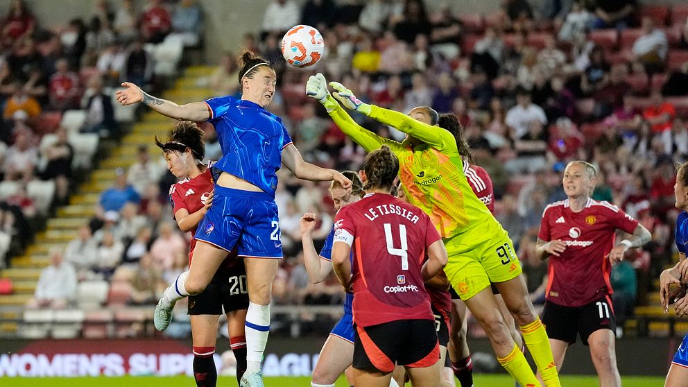 Chelsea säkrade den engelska ligatiteln under onsdagen.