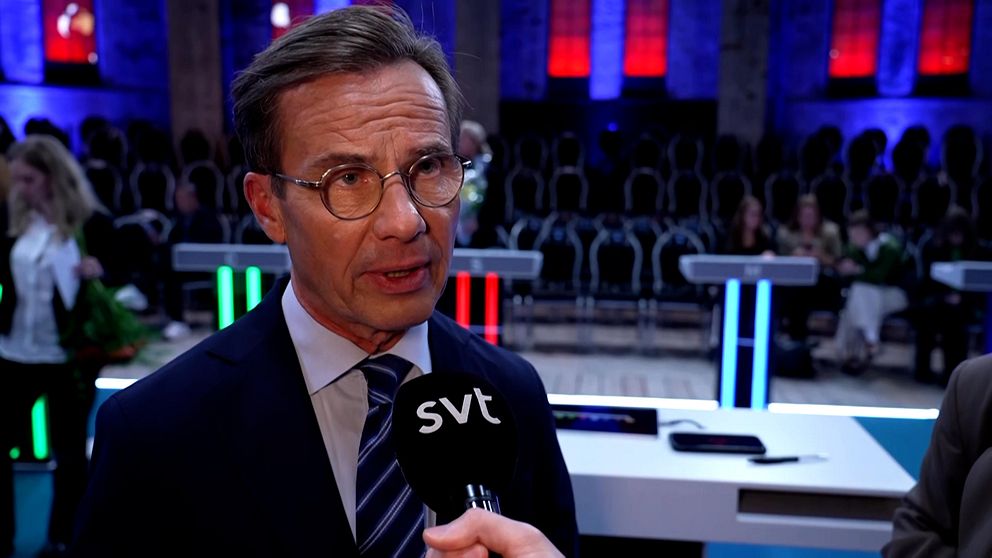 Partiledarna om deras skämmigaste valstunt: ”Kändes ovärdigt” | SVT Nyheter