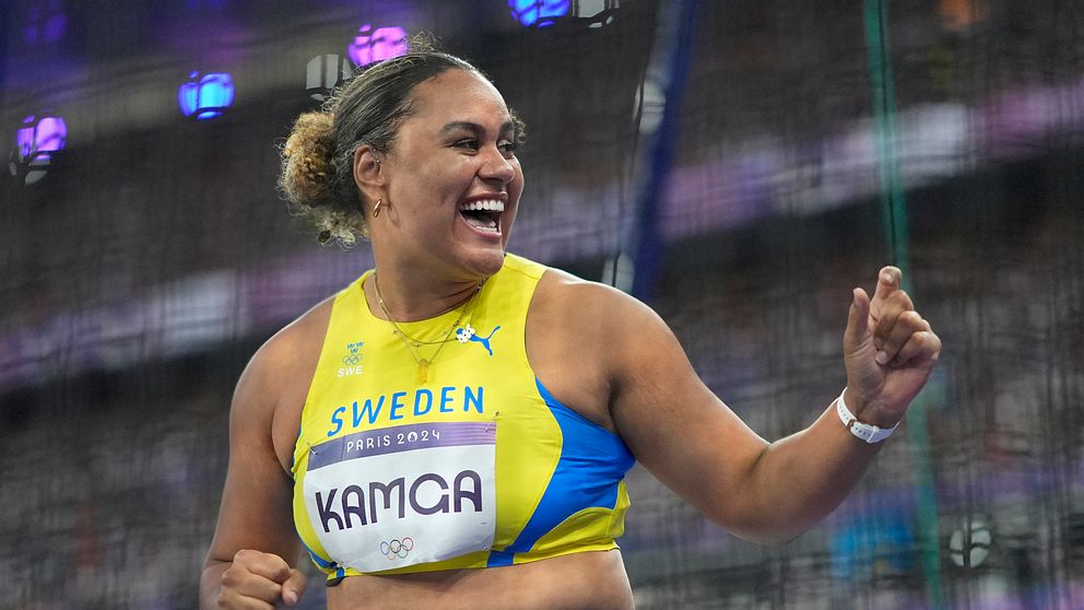 Vanessa Kamga lämnar Finnkampen efter fredagens diskustävling.