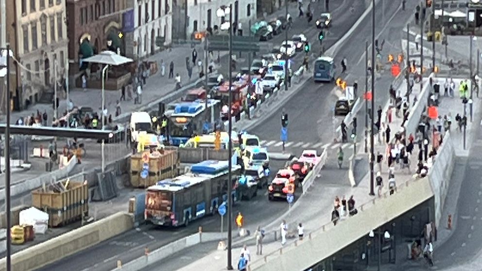 Bussolycka vid guldbron i Slussen i Stockholm.