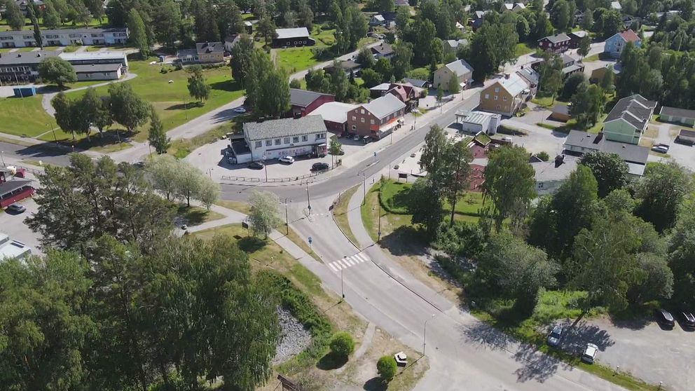 en korsning utanför ica i Bjurholm