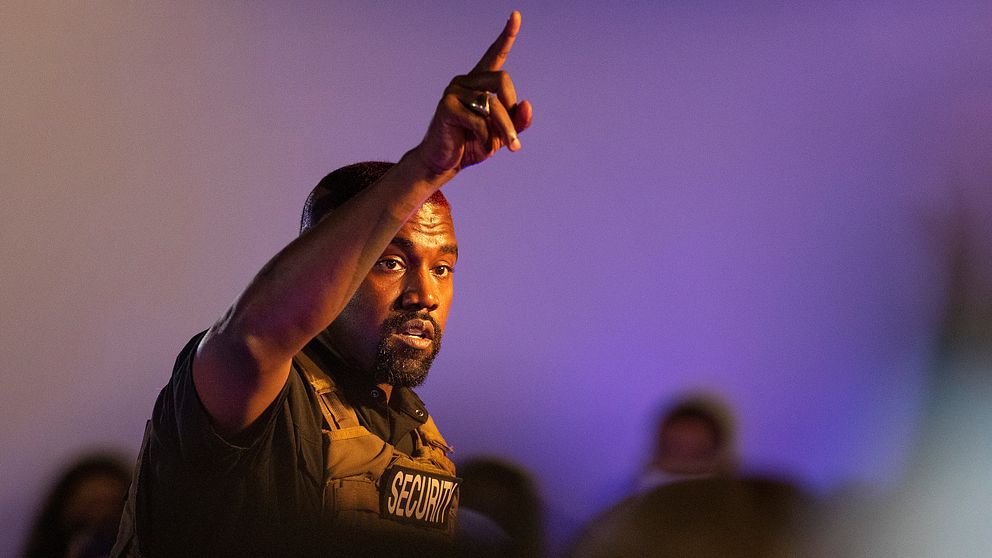 Kanye West stängs av från plattformen X.