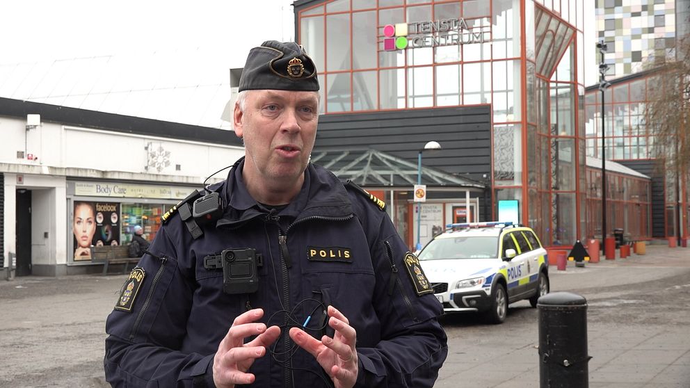 Polisen Stefan Larsson om insatsen i Järva