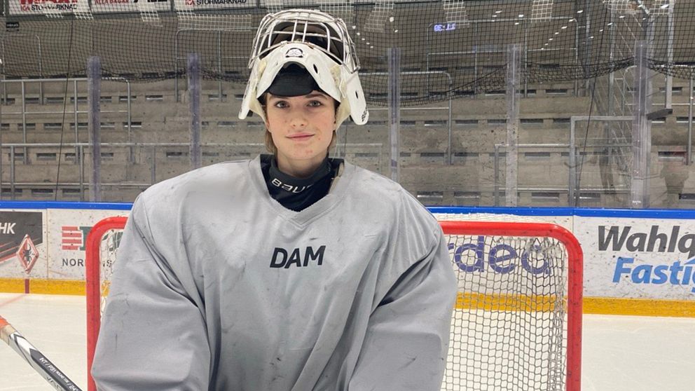 Elin Löwenadler hockeymålvakt KHK