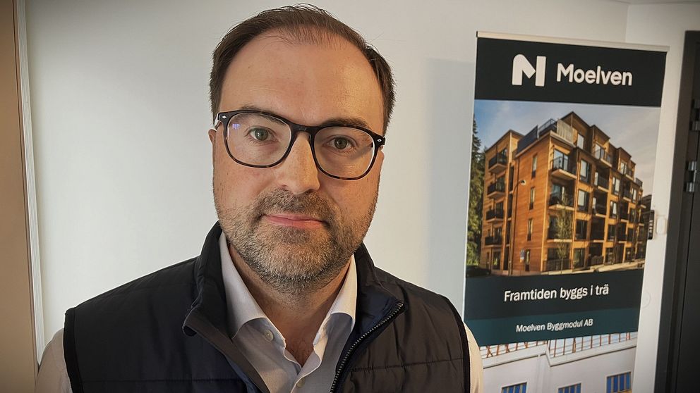 Henrik Asp, vd för Moelven Byggmodul AB, kommenterar de nya varslen inom företaget.