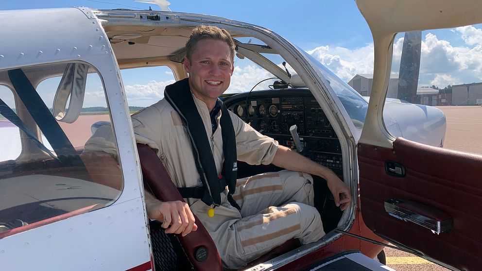 Piloten Jonathan Hölling deltog i frivilligorganisationernas civilövningar på Mora flygplats