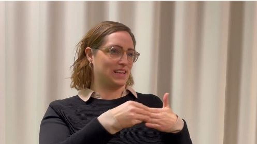 Elsa Brunemalm, Stockholms Dövas Förenings intressepolitiska sekreterare.